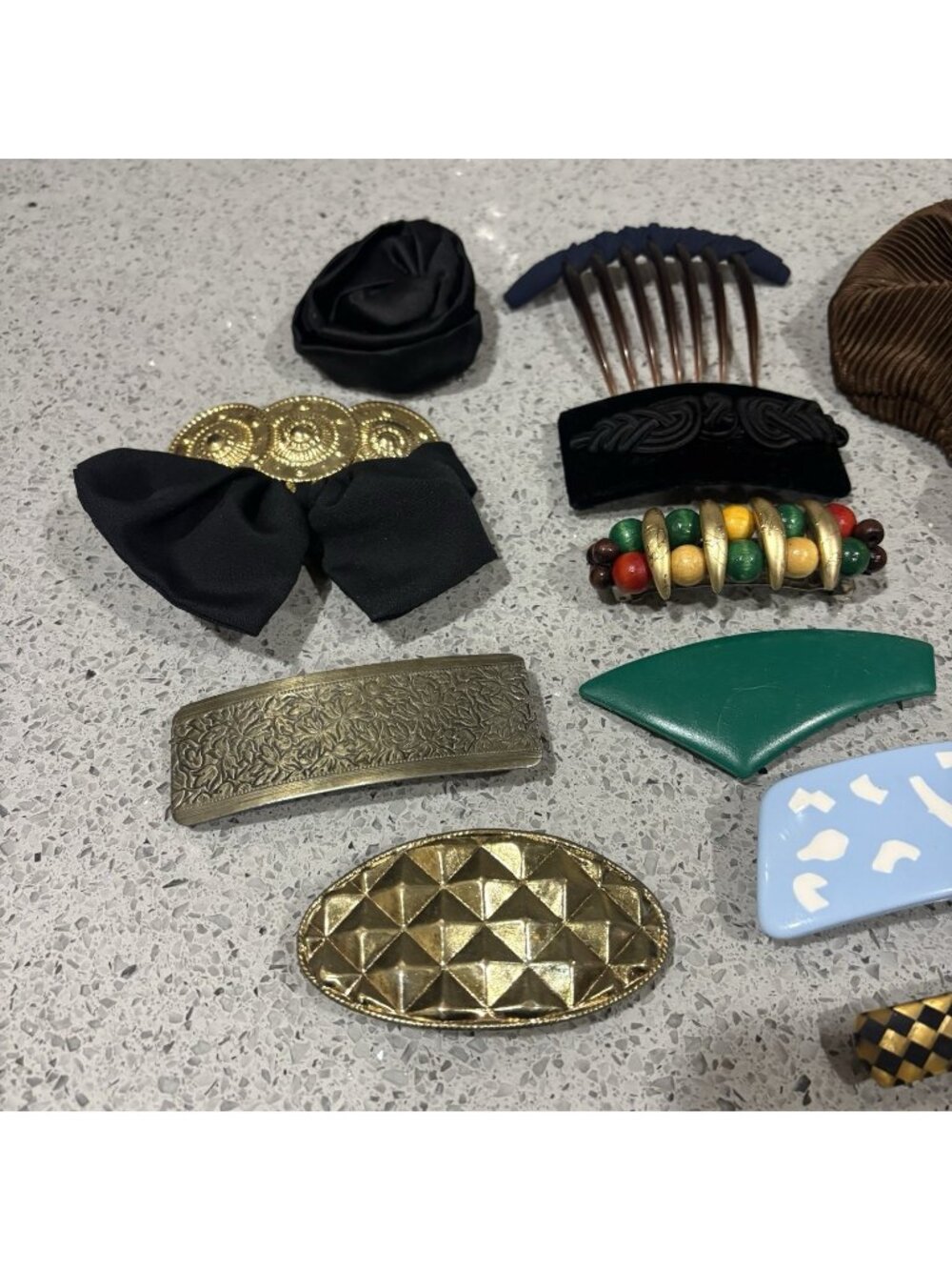 Lot 17 Vintage 1980s 1990s Hair Accessories Scrunchies Clips Pinch Barrettes